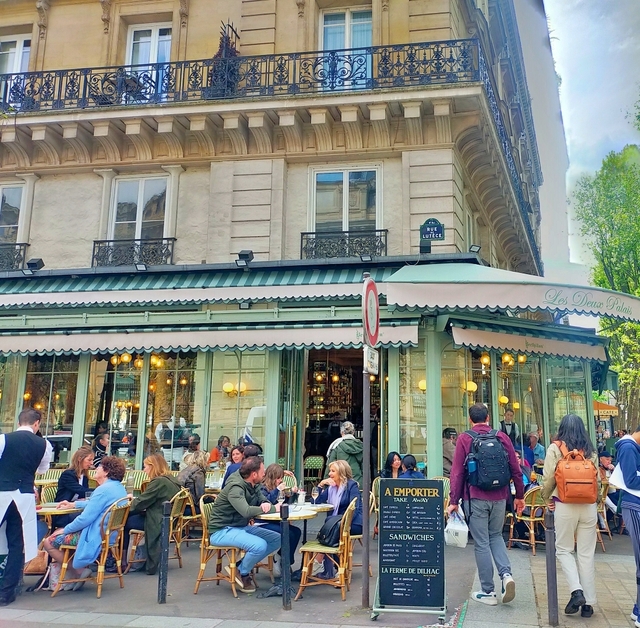 cafe.jpg