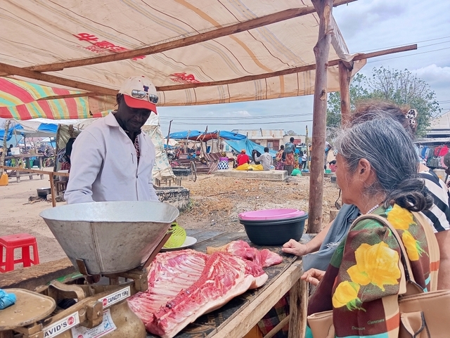 kuagiza nyama.jpg