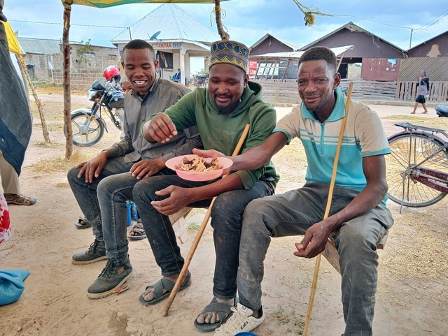 wagogo watatu.jpg